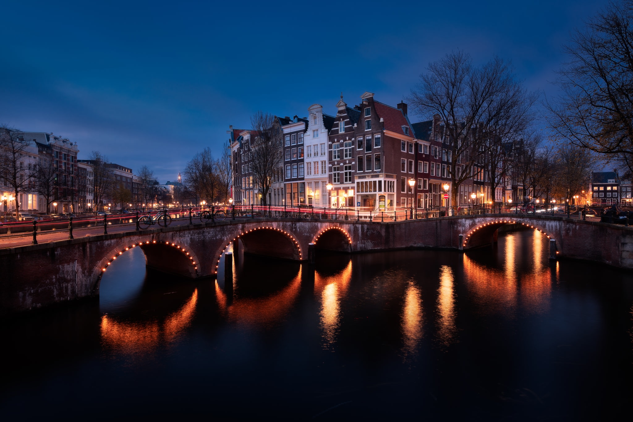 Canaux à l'heure bleue, pendant un week-end Amsterdam